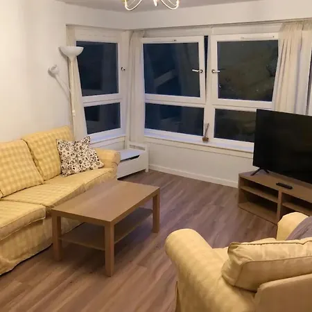 Inviting 1bd Flat In Appartement *