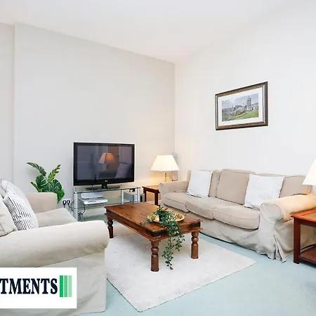 Large 2 Bed Centre - Free Parking * Edimburgo