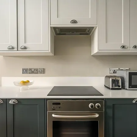 شقة The New Town Lookout By Calton Living