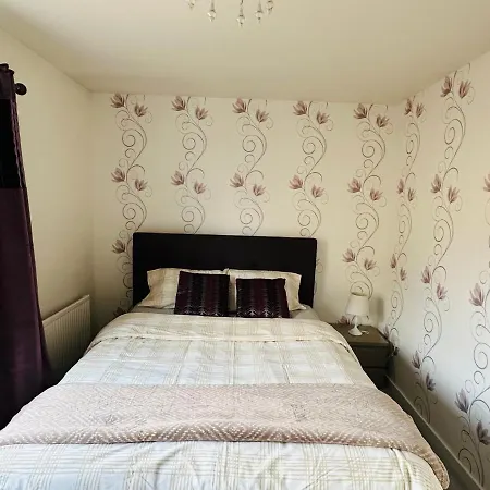 Villa Modern 3 Bed With Free Parking And Garden Close To Center And Airport Edinburgh