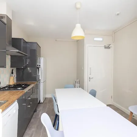 Altido 11 Bedroom Flat In The Centre Apartment Edinburgh