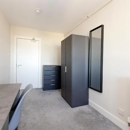 Apartment Altido 11 Bedroom Flat In The Centre *