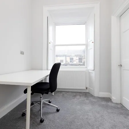 Lägenhet Light-filled New Town With Office Edinburg