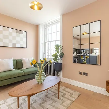 Dragon Luxury Serviced At Walker Street Apartment