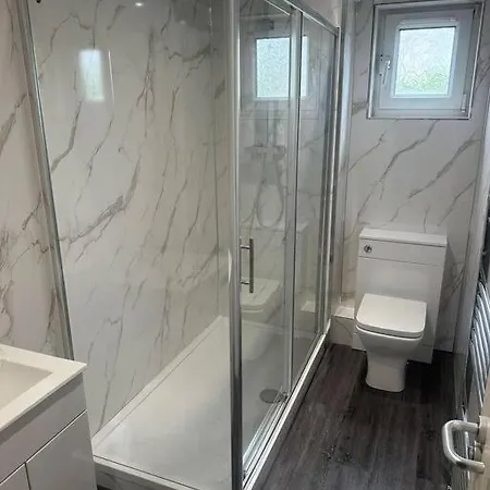 Daire Central Two Bedrooms Apt For 4-6 *