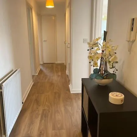 Διαμέρισμα Central Two Bedrooms Apt For 4-6