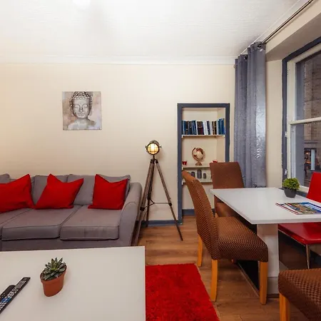 Cozy Old Town 4 Bedrm Edinburgh