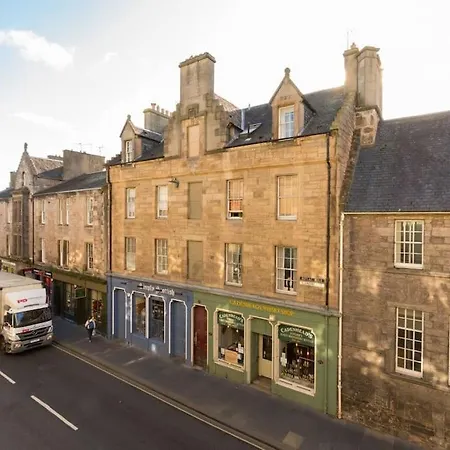 2 Bed Flat On Royal Mile * Edimburgo