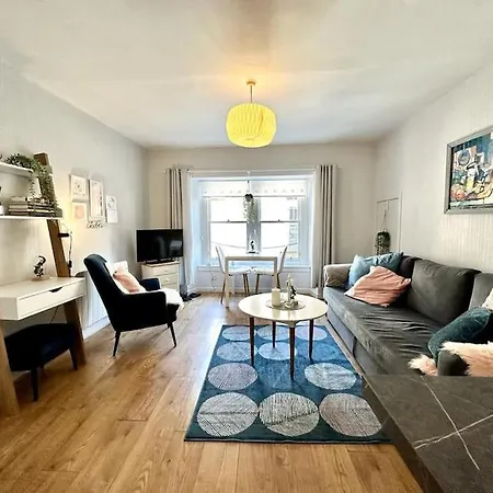 Apartment Centre Hidden Hideout For 2 Edinburgh