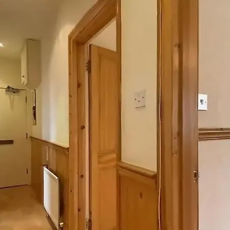 3 Bed Flat Edynburg
