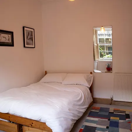 Elegant & Sunny 2bd Basement Stay, Edinburgh! Apartment Edinburgh