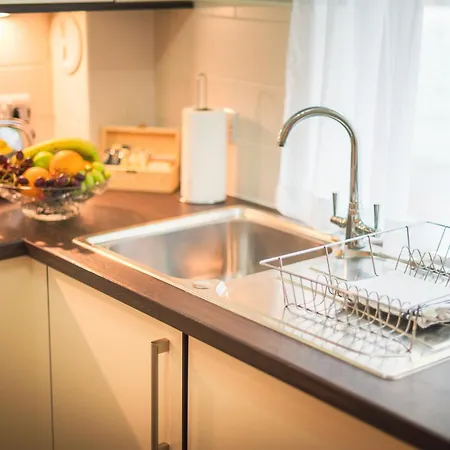 The Knight By Mansley Aparthotel