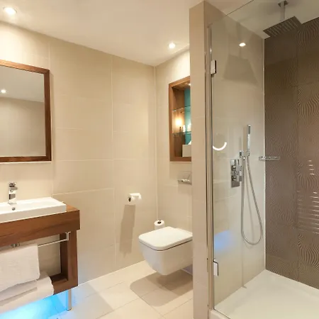 Indigo By Ihg Hotel 4*