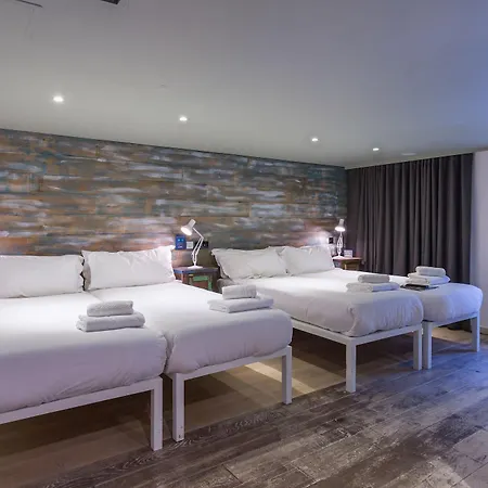 Stay Central Hotel 3*