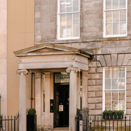 Heeton Concept Queen Street Aparthotel