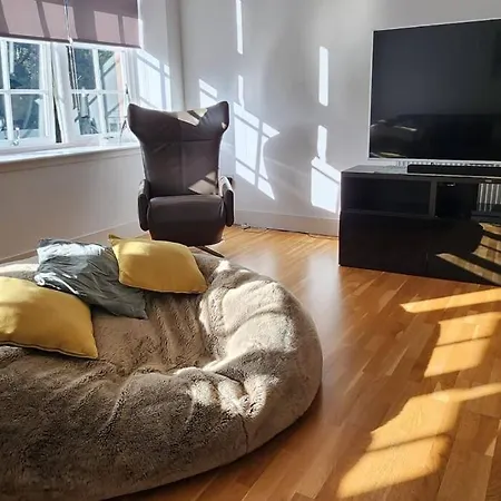 Spacious 2 Bedroom 爱丁堡