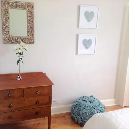 Apartament Superb 3 Bed Near Botanic Gardens *