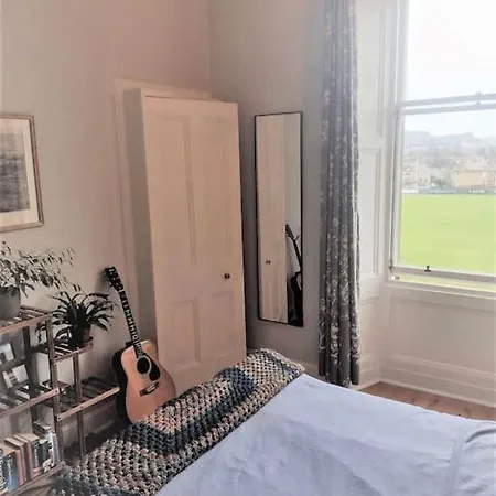 Apartament Superb 3 Bed Near Botanic Gardens *