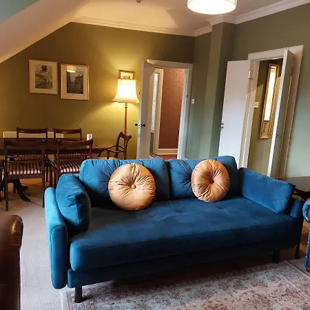 Stunning 5br Royal Mile Penthouse 아파트 에든버러