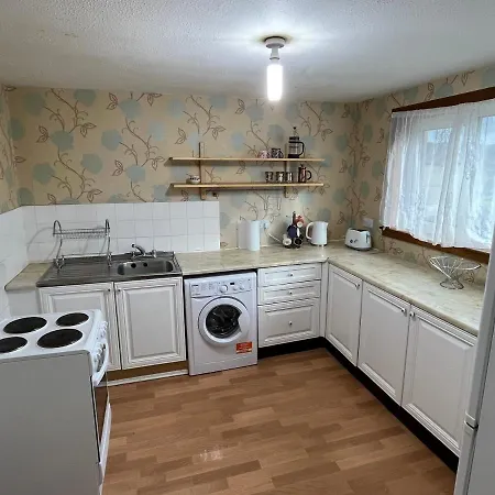 Budget Flat By Saughton Tram Stop