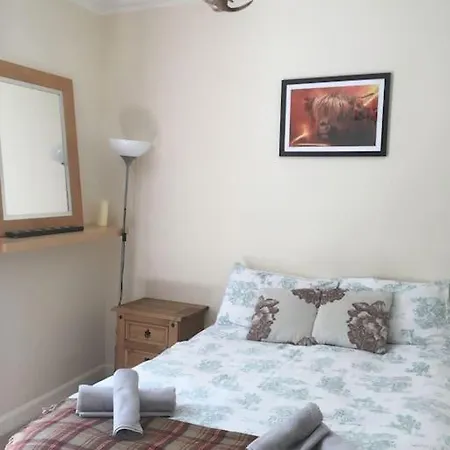 Caledonian - Charming 1 Bed Flat Эдинбург