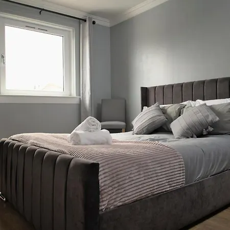 Modern 2-bed Haven, Free Parking * エディンバラ