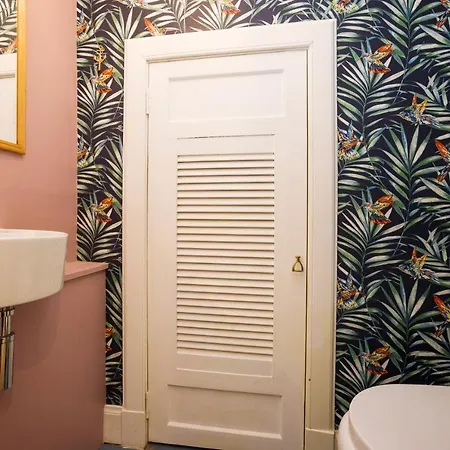 Joivy Splendid Near Haymarket Daire Edinburgh