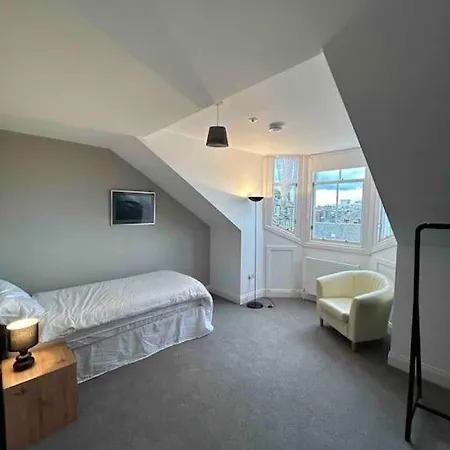 The Bourse Apartment *