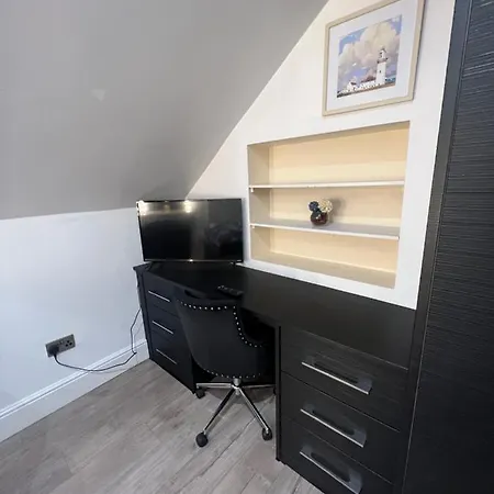 홈스테이 Luxury Double W/ Private Bathroom