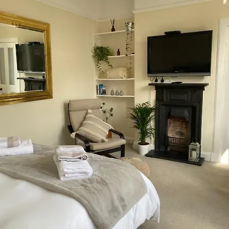 Tranquil Haven Murrayfield Edinburgh