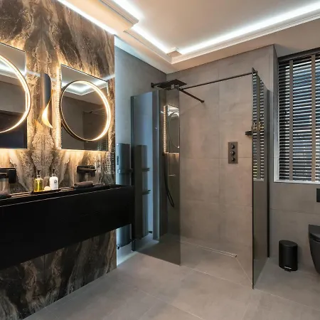 Sovo - Luxury Romantic Westend With Jacuzzi Bath 아파트
