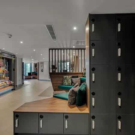 Roomzzz 4* Edimburgo