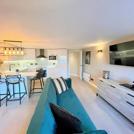 Stylish, And Cosy 1bd Nr Canongate *