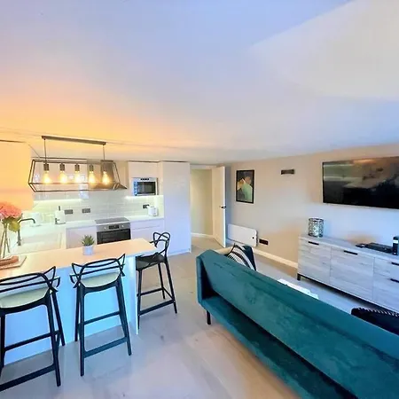 Stylish, And Cosy 1bd Nr Canongate Appartamento Edimburgo