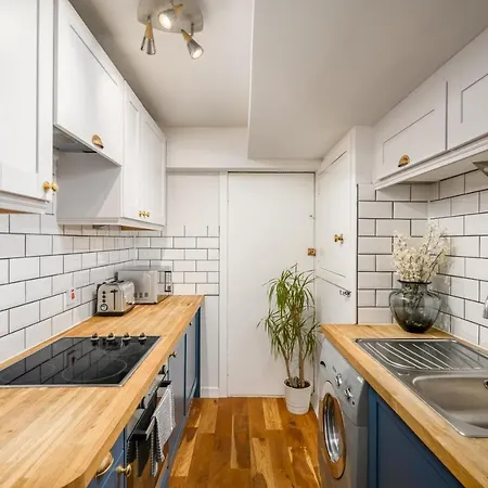 The Riverside Hideaway - Stockbridge *