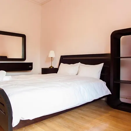 Апартаменты My Meadows, Centre Apartment, Sunny&spacious *
