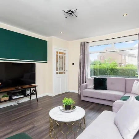 Semesterbostad Boutique 3 Bed House - Parking - Garden Edinburg