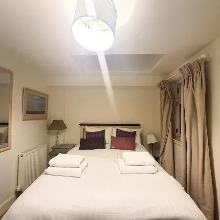 Apartment 2-bedroom With Parking - Ground Floor *