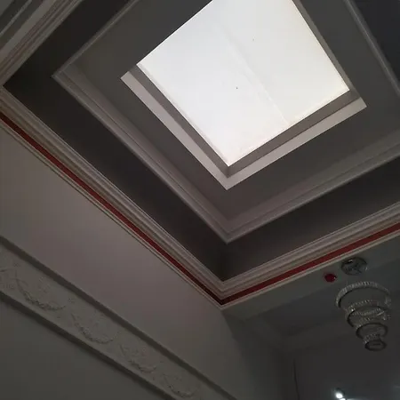 Pensión Mayfield 3*