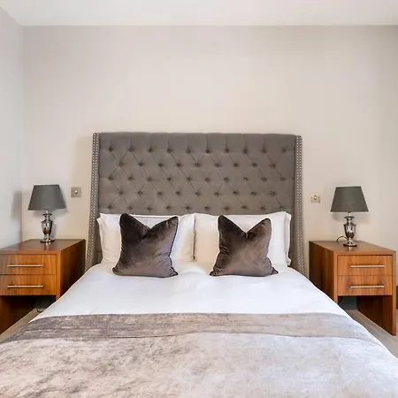 Immaculate 3 Bed With Private Entrance In Inverleith Lejlighed