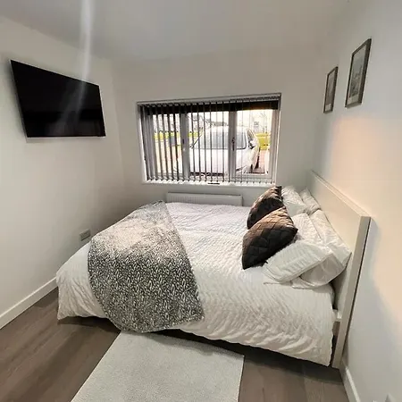 招待所 En-suite With Independent Entrance. 爱丁堡