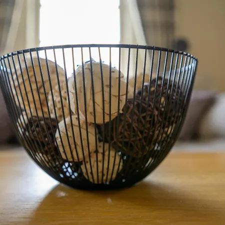 Historic Ramsay Garden Apt With Balcony Views - Pass The Keys