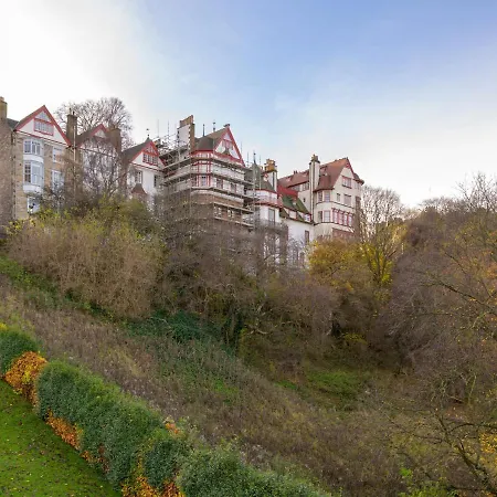 Historic Ramsay Garden Apt With Balcony Views - Pass The Keys