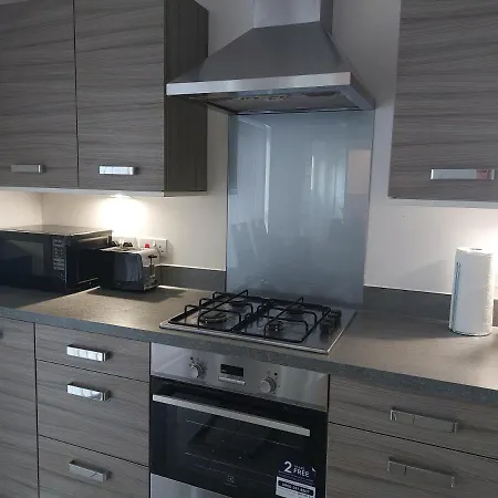 Beautiful 4-bedroom House With Private Garden & Parking Édimbourg