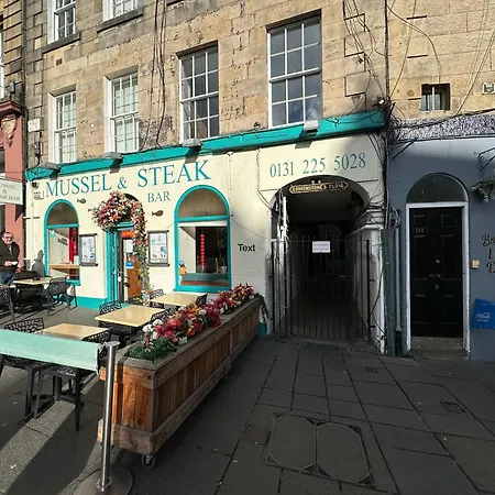 Edmonstone Old Town Apartamento Edimburgo