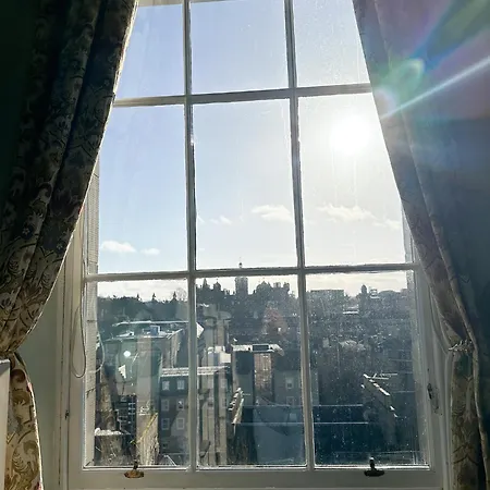 Castle Rock - Adults Only Edinburgh