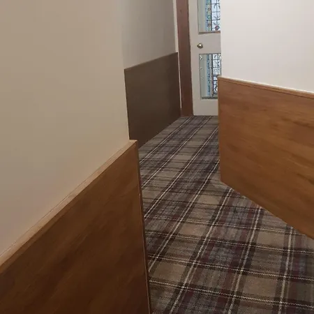 House 3*