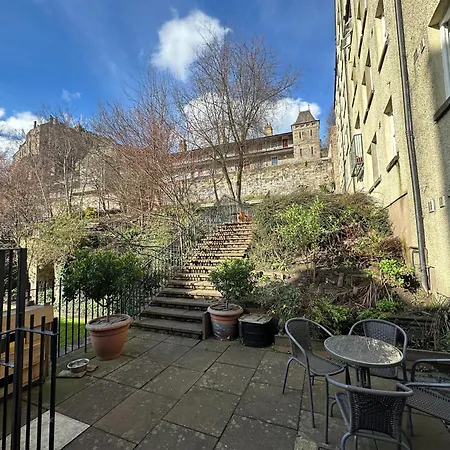 Castle Wynd Old Town 아파트 *