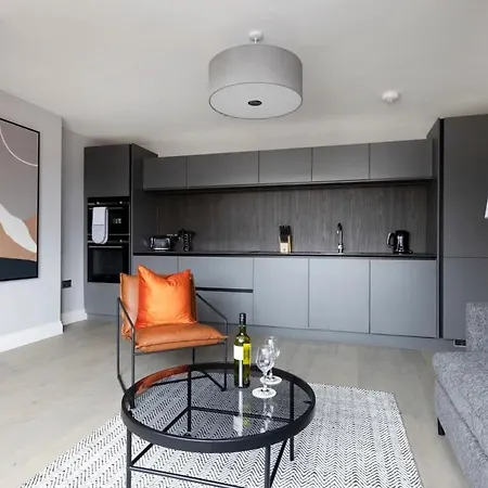 Dragon - Centre Castle View 1 Bed شقة