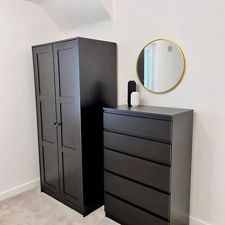 Feriehus Modern 2 Bedroom In Free Parking